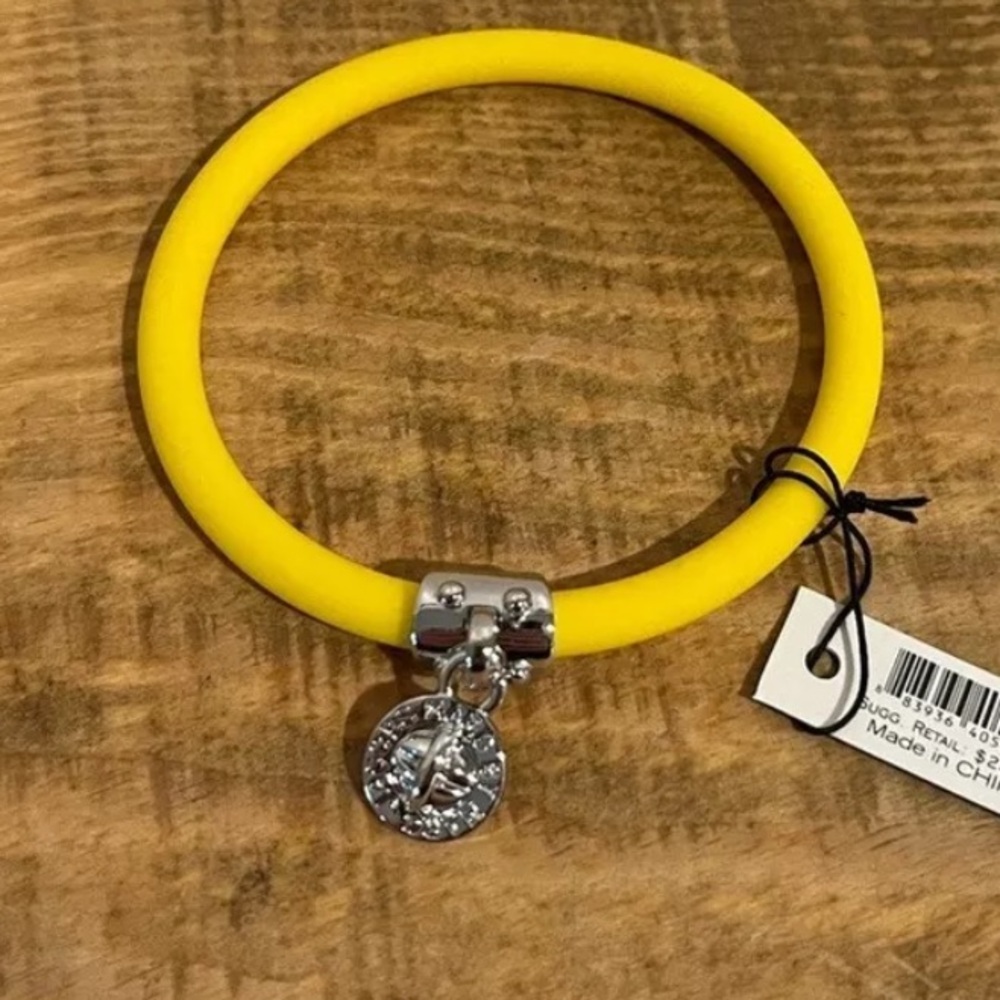 NWT MARC JACOBS Silicone Bracelet in Safety Yellow with Silver Charm
